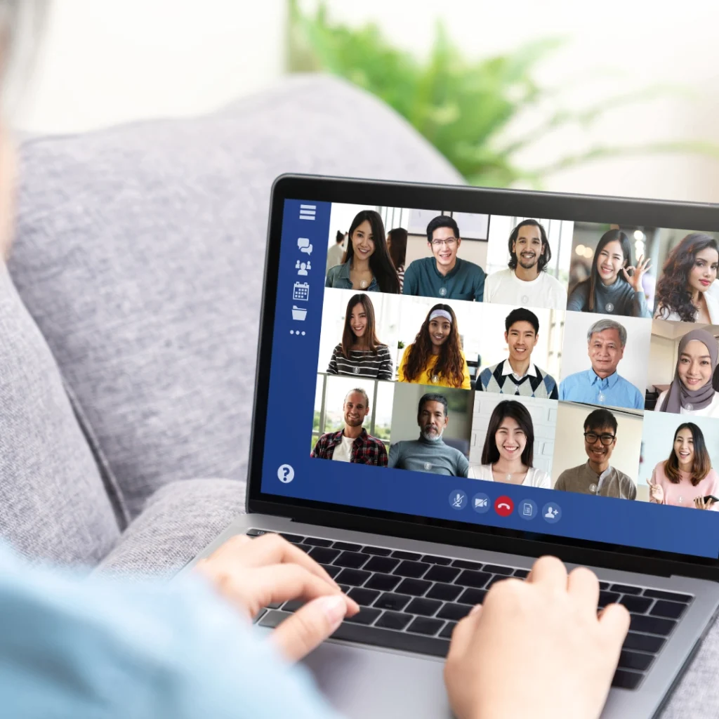 Online-Meeting auf Laptop